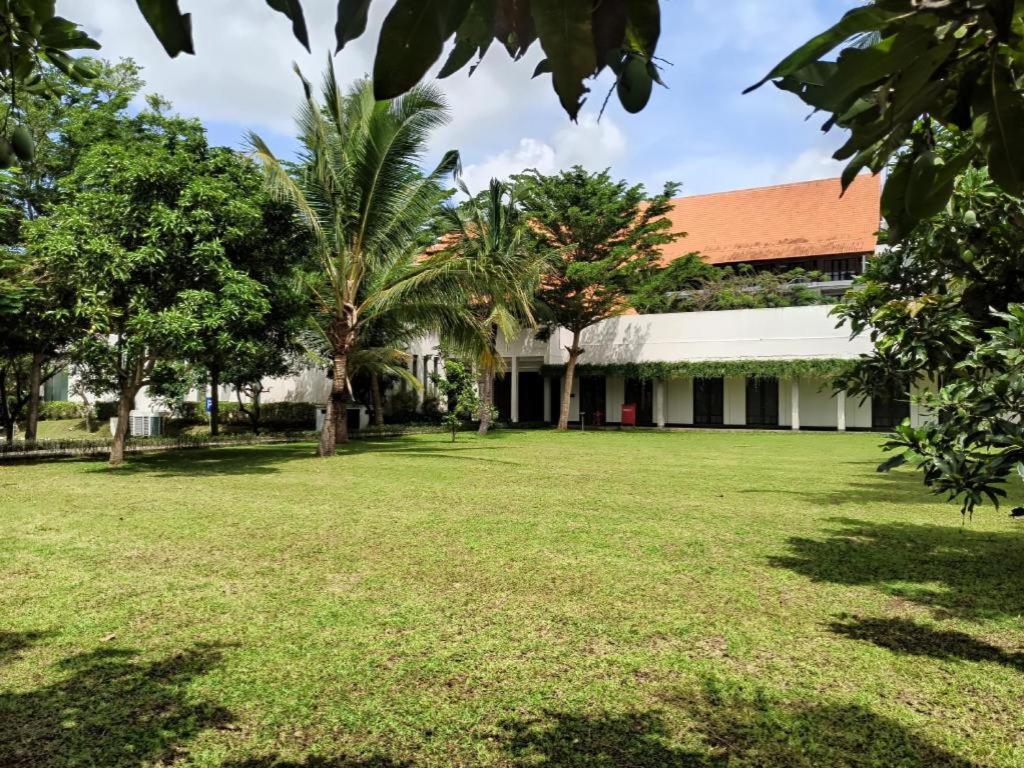 El Hotel Banyuwangi Баньювангі Екстер'єр фото