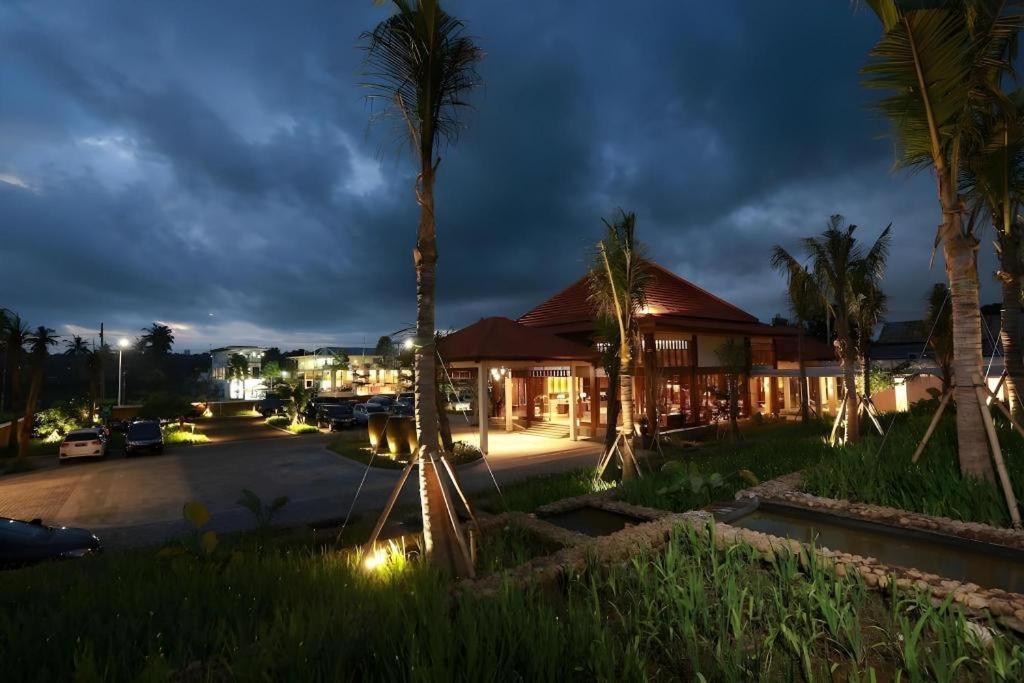 El Hotel Banyuwangi Баньювангі Екстер'єр фото