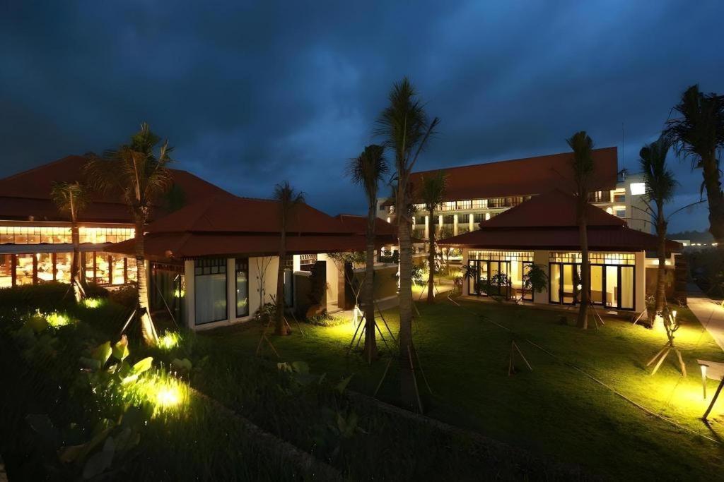 El Hotel Banyuwangi Баньювангі Екстер'єр фото
