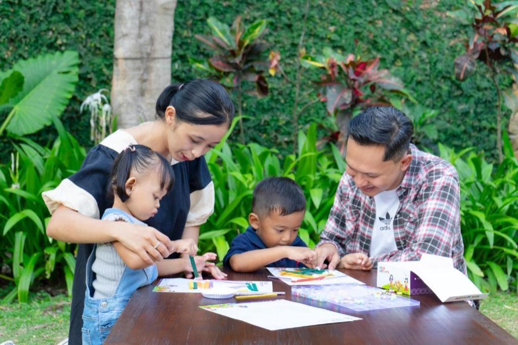 El Hotel Banyuwangi Баньювангі Екстер'єр фото