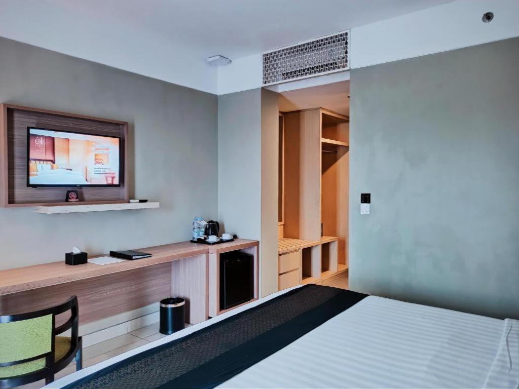 El Hotel Banyuwangi Баньювангі Екстер'єр фото